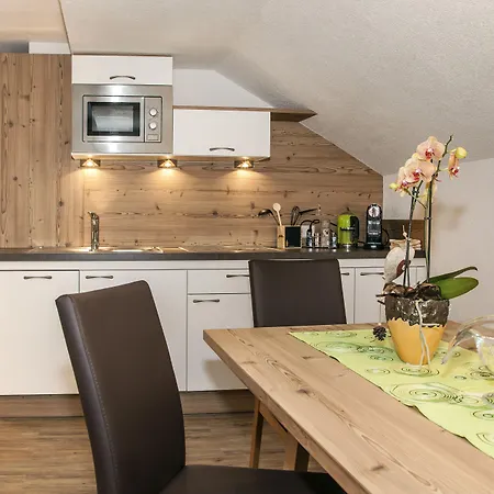Bergland Apartman *