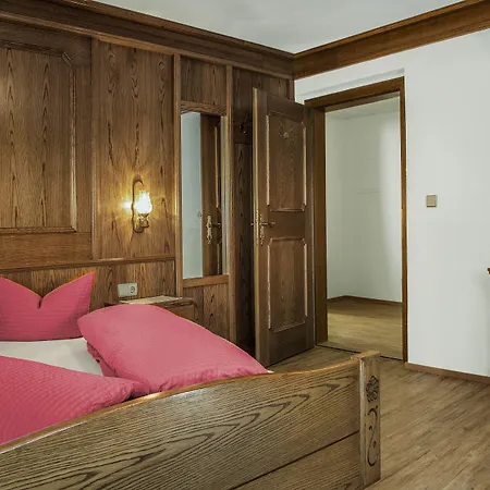 贝格兰农场假期酒店